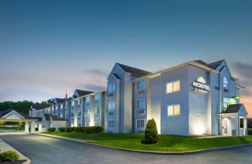 South Hills Hotel | Microtel Inn & Suites by Wyndham Pittsburgh Airport