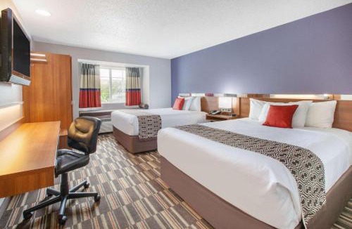 South Hills Hotel | Microtel Inn & Suites by Wyndham Pittsburgh Airport