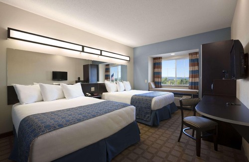 Wilkes-Barre Hotel | Microtel Inn & Suites by Wyndham Wilkes Barre