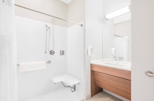 Binghamton Hotel | Microtel Inn & Suites By Wyndham Binghamton