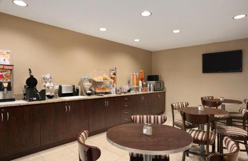 Mineralwells Hotel | Microtel Inn & Suites By Wyndham Mineral Wells/Parkersburg