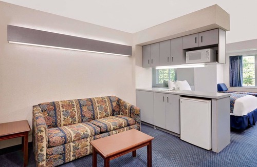 Maugansville Hotel | Microtel Inn & Suites by Wyndham Hagerstown by I-81