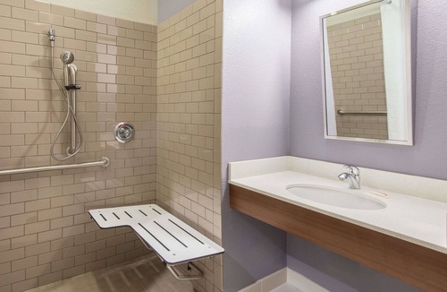 Cadiz Hotel | Microtel Inn & Suites By Wyndham Cadiz
