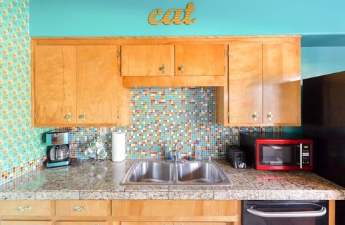 South Scottsdale Condo | Mid century modern condo near Old Town, pool & BBQ