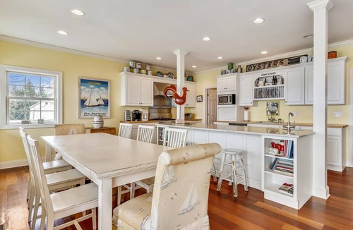 Unionville House | Minutes from Downtown Easton and St. Michaels | Private Dock | Kayak | Pet Frien