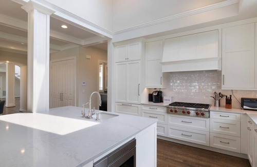 St. Michaels House | Minutes from St. Michaels | Newly Renovated | Pool | Private Dock | Kayaks | Bik