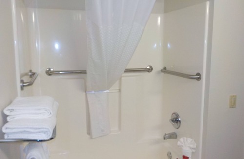 Marienville Hotel | MJ Inn and Suites