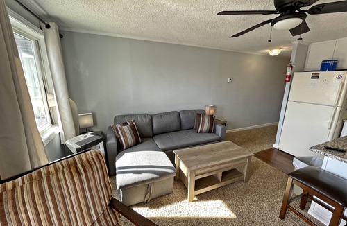 Snowshoe Condo | ML219|1BR,Ski In/Out, Fire place, Ballhooter lift