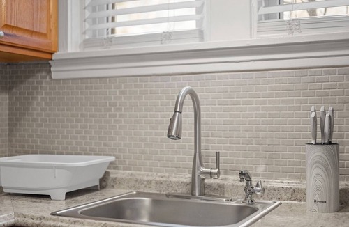 Pittsburgh Apartment | Modern 1 Bdr Apt unit#2 Sleeps4