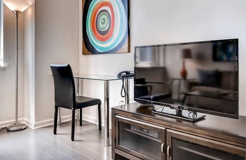 Hudson Exchange Apartment | Modern 1 Bedroom Apartments with Manhattan views