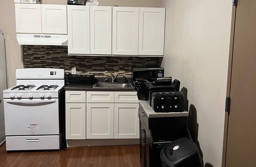 Paterson Apartment | Modern 1 Bedroom Apt Close to Major Highways & NYC
