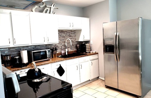East Price Hill House | Modern 3 Story Italianate Row House