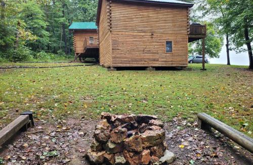 Nancy House | Modern Cabin on wooded 20 acres with scenic view in Nancy, KY