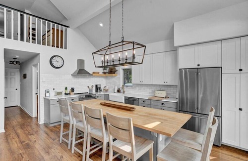 Pocono Lake Ski Chalet | Modern Direct Lakefront Home in the Poconos