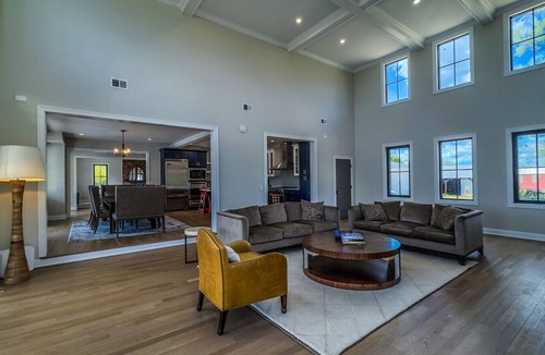 Jacobstown Villa | Modern Farm Estate Close to Six Flags and Vineyards!