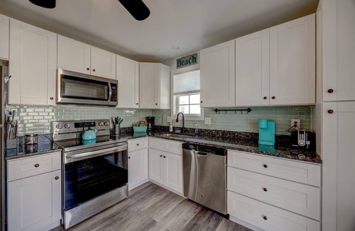 Village Green House | Modern Fenced in Pet Friendly 2BR 1BA Home