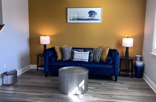 Dundalk House | Modern Home W/Huge Yard Near Downtown and Stadiums