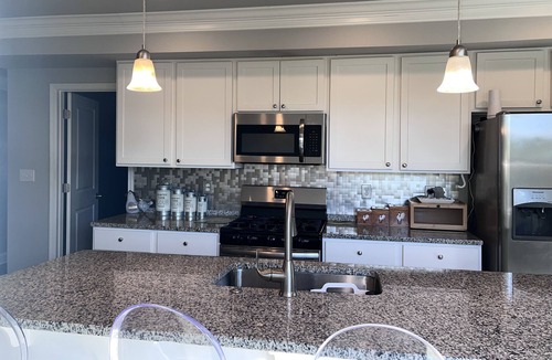 Dundalk House | Modern Home W/Huge Yard Near Downtown and Stadiums