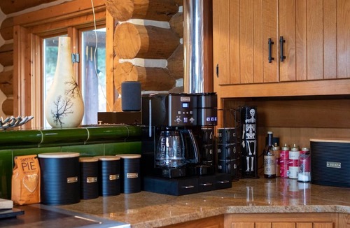 Millville Ski Chalet | Modern/Rustic Log Chalet loaded with amenties