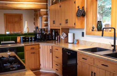 Millville Ski Chalet | Modern/Rustic Log Chalet loaded with amenties