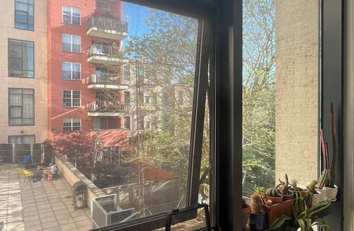 Greenpoint Apartment | Modern & spacious family friendly apartment in Greenpoint. Rooftop w city views.