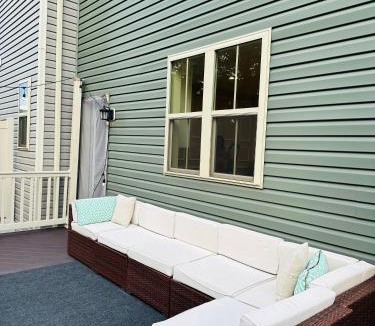 Fort Meade House | Modern Style Townhouse in Fort Meade - Baltimore