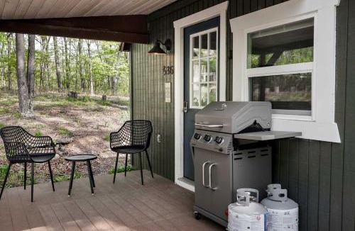Great Cacapon House | Modern Tiny Cabin with Game Room & Fire Pit in West Virginia