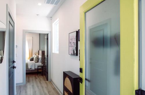 Charlotte House | ModTrio 3BR with ensuites & Garage Mins to Uptown