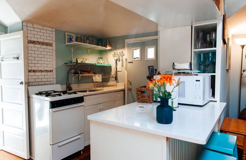 Monmouth Beach Cottage | Monmouth Beach Cottage! last week June & mid July avail! Location!Beach supplies