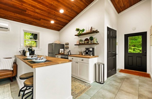 Stanton Cabin | Moonlight Ridge - Hot Tub, Fire Pit, Huge Porch, & Dog Friendly