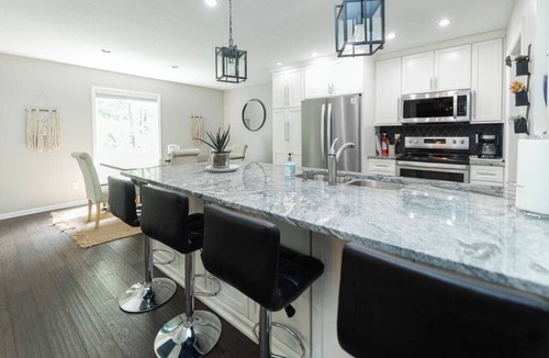 Bloomington House | Moores Place -Wooded View-Great Location-Game Rm-by IU