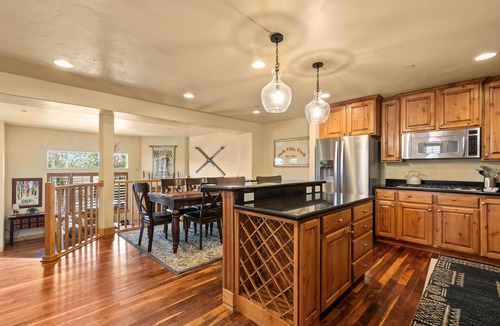 Bear Hollow Village House | Moose Mgmt at Bear Hollow 5437: Pvt. Hot Tub-BBQ-Garage Parking- Dogs Welcome