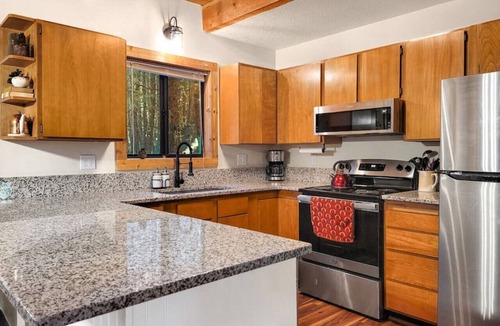Cascade Apartment | Mossy Pines Cabin .