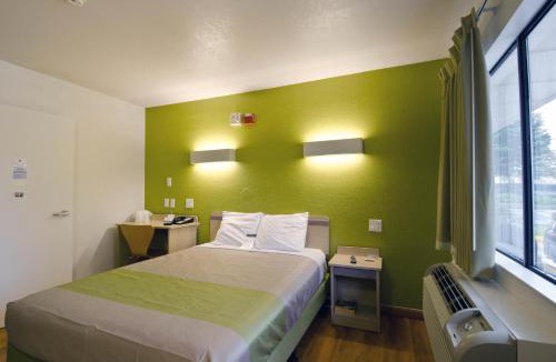Camp Springs Hotel | Motel 6-Camp Springs, DC - South Camp Springs