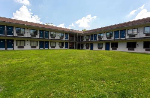Camp Springs Hotel | Motel 6-Camp Springs, DC - South Camp Springs