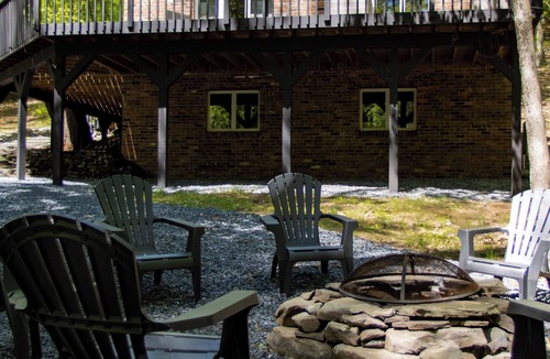 Bushkill House | Mountain home close to hiking trails and waterfalls
