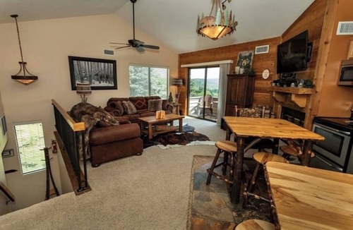 Rockwood Condo | Mountain View Escape - 1BR Ski-in/out Rustic Condo