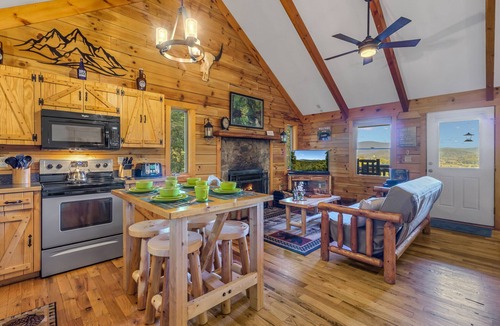 Stanardsville House | Mountain View Hideaway | 1 Bed, 1 Bath