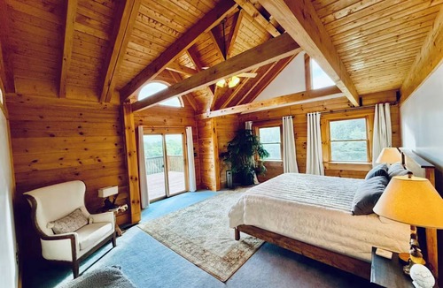 Sinks Grove Cabin | Mountaintop lodge, breathtaking views, private hiking trails & arcade game room.