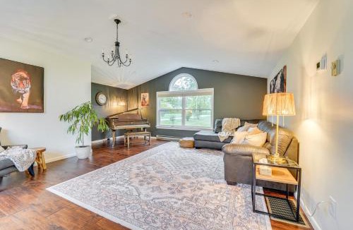 Duncansville House | Mtn-View Escape with Large Yard in Duncansville!