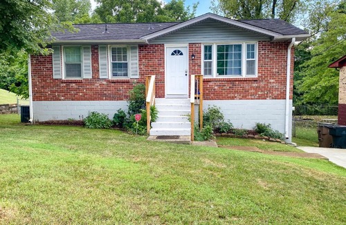 Talbot's Corner House | Music Maker