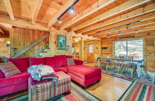 Bushkill House | Near Bushkill Falls Pocono Mountains Cabin!