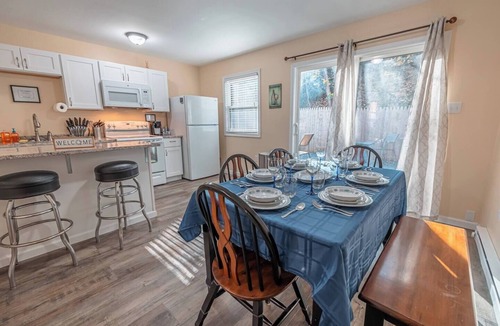 Saylorsburg House | Near Hiking & Water Parks!*Wi-Fi*Fireplace*Patio*