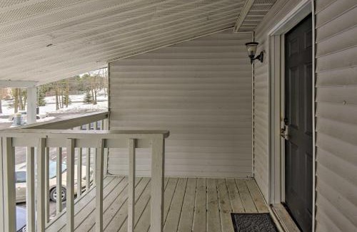 Mount Pocono Apartment | Near Mt Airy Casino Mount Pocono Condo with Balcony