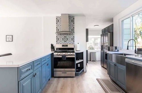 New Rochelle House | Near NYC ~ Fire pit, Game Room, King Bed
