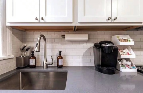 Shadyside House | Near UPMC, CMU, Pitt & Walnut + Free Parking