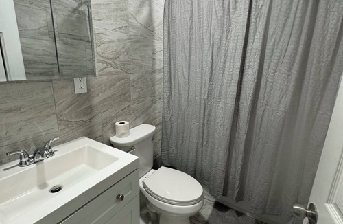 New Castle House | New Castle vacation home 10 minutes from Christiana Mall