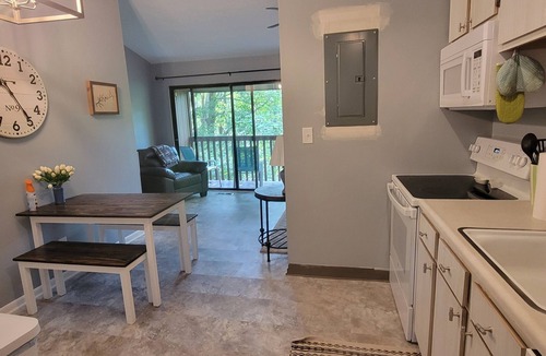 Jamestown Condo | NEW Cozy Condo I-4 @ Beautiful Lake Cumberland - perfect family getaway!