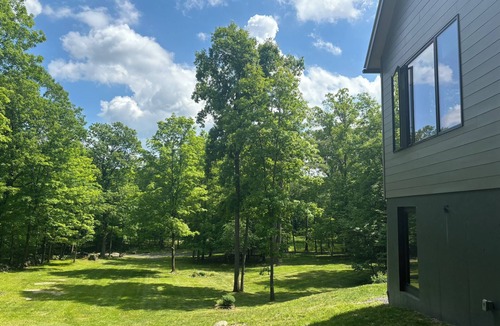 Esopus House | New Designer Retreat ideal for Families