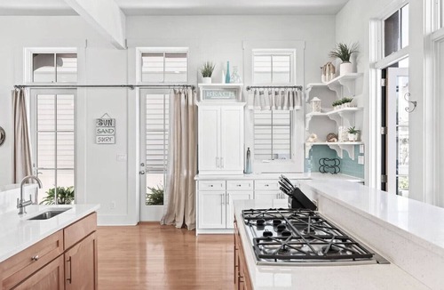 Rosemary Beach House | New! Heated Pool - 6 min walk to Beach - In Rosemary!